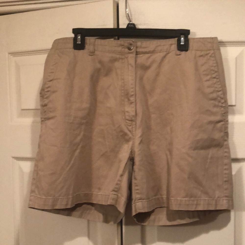 LL Bean 16 Reg Women’s Cotton Khaki’s